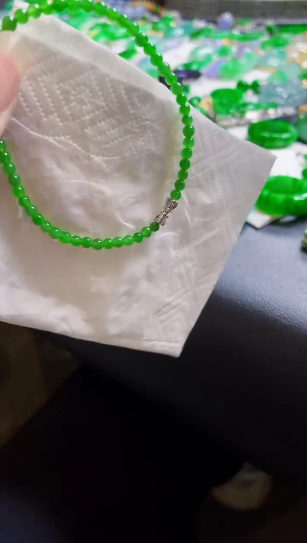 翡翠18K金镶嵌颈饰手链