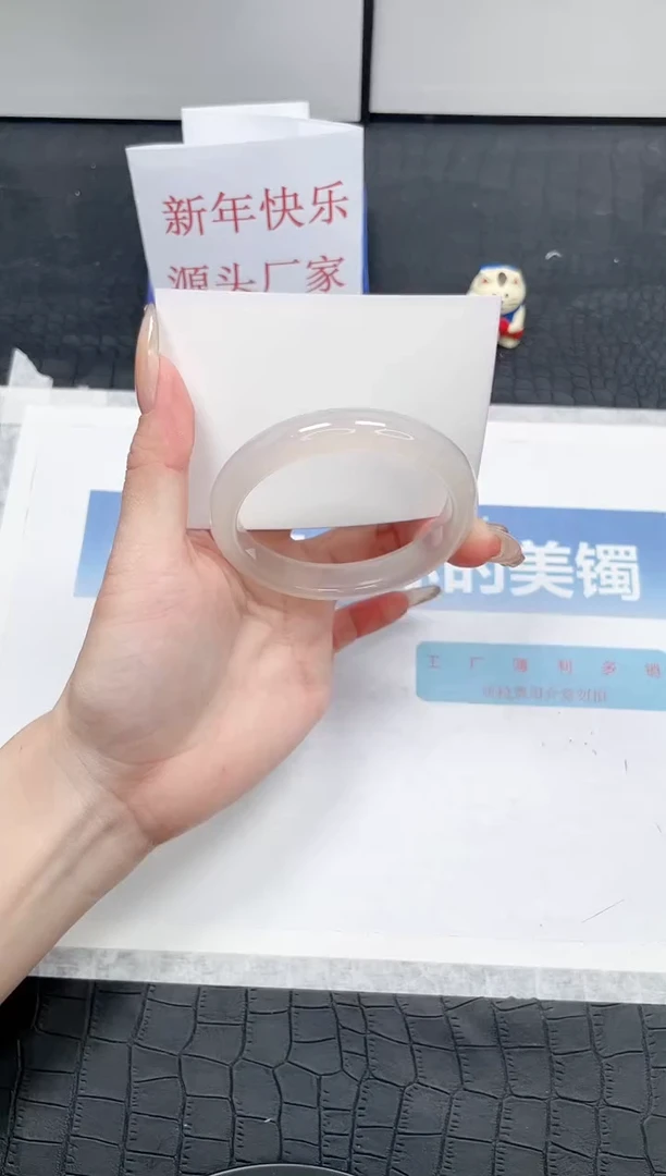 【闪购商品】石英质玉手镯未镶嵌T99-58.2