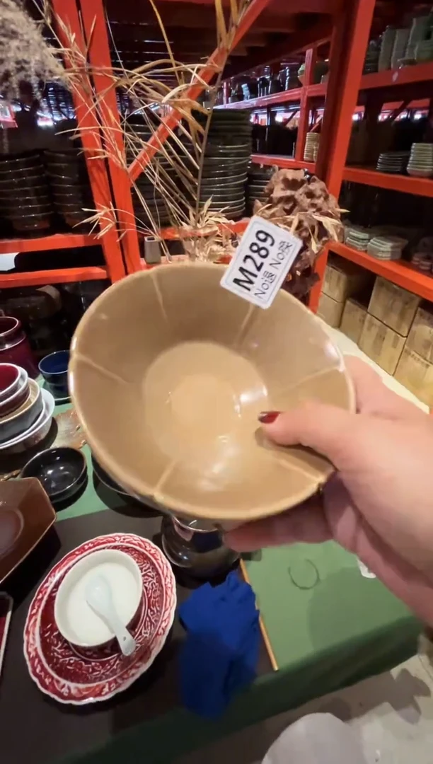 瓷片司**一m289棕色花朵碗福利2只