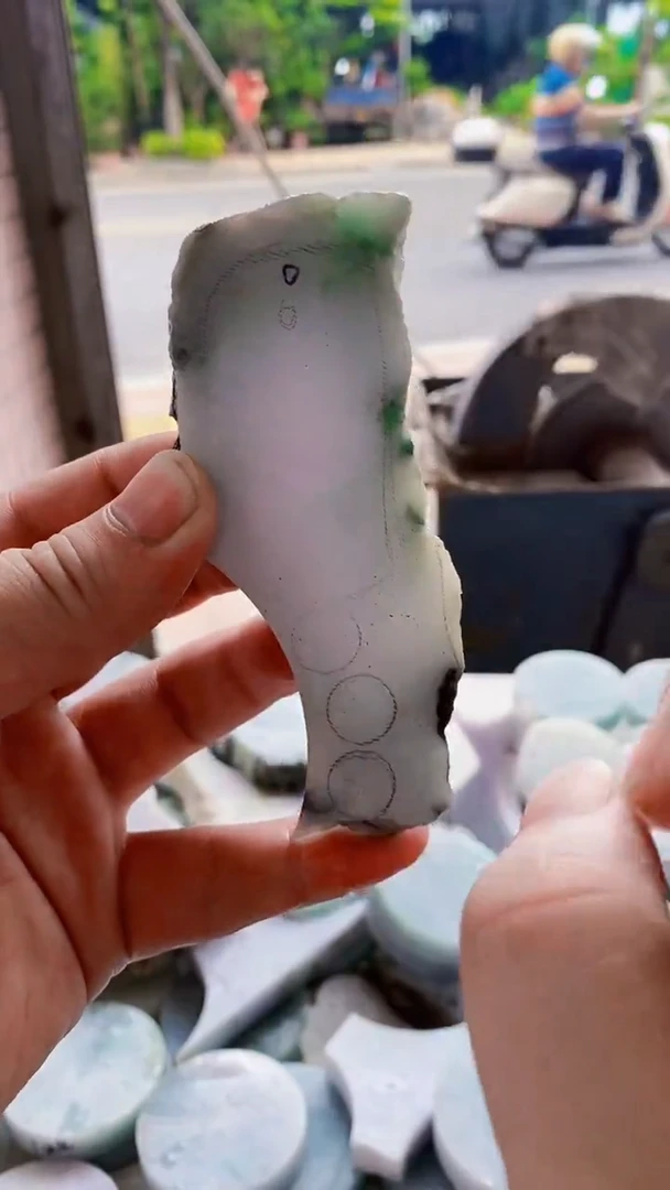 翡翠裸石缅甸天然翡翠A货F2631