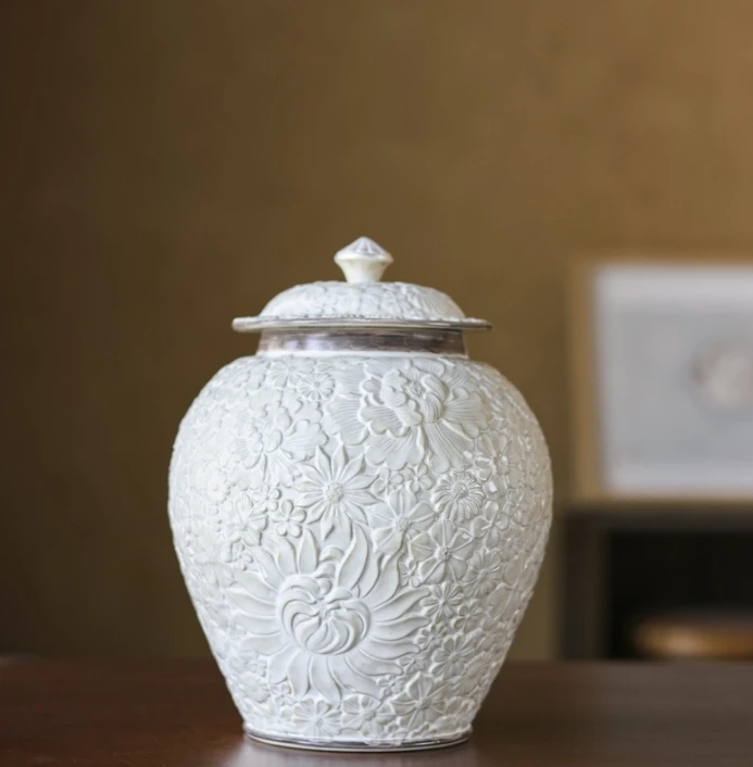 描银万花满雕大茶叶罐（2200cc ）【福圆甄选】