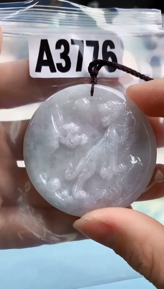 翡翠未镶嵌颈饰天然翡翠吊坠挂件