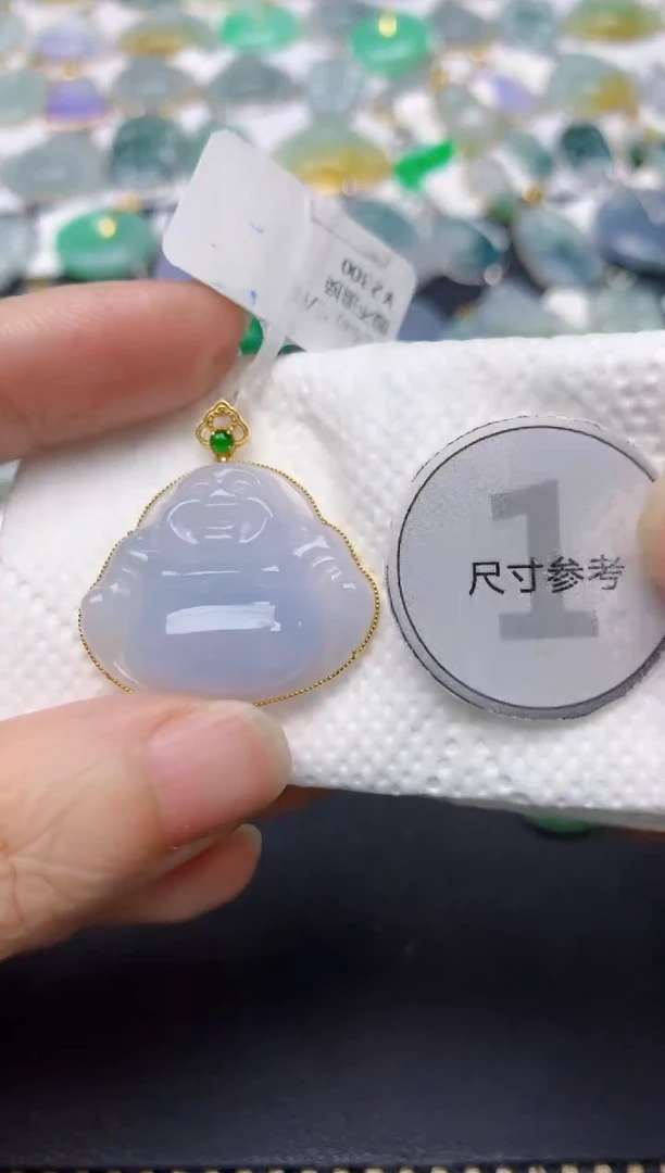 翡翠18K金镶嵌颈饰天然缅甸A货翡翠