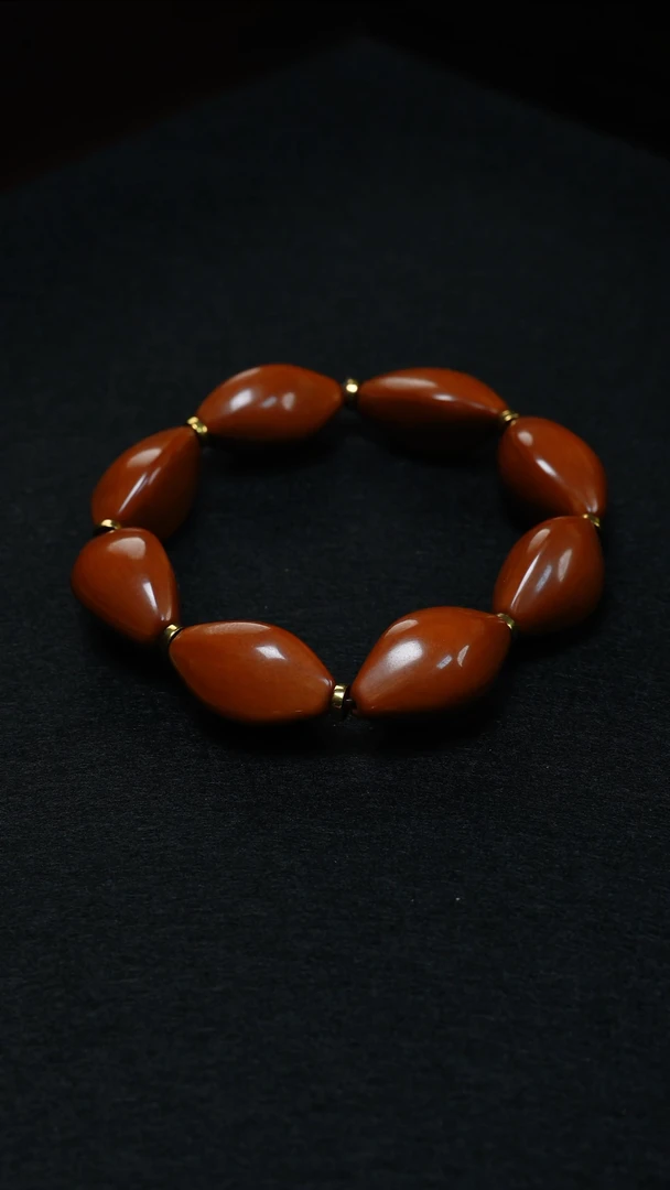 鱼子精品核雕⚪文玩作品橄榄核精抛三花手串