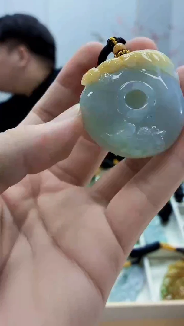 未镶嵌定制翡翠5060bb-毛货挂件65