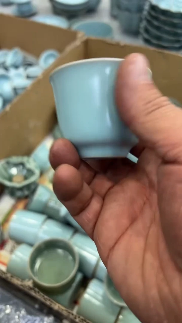 瓷片仿古天青铃铛杯瑕