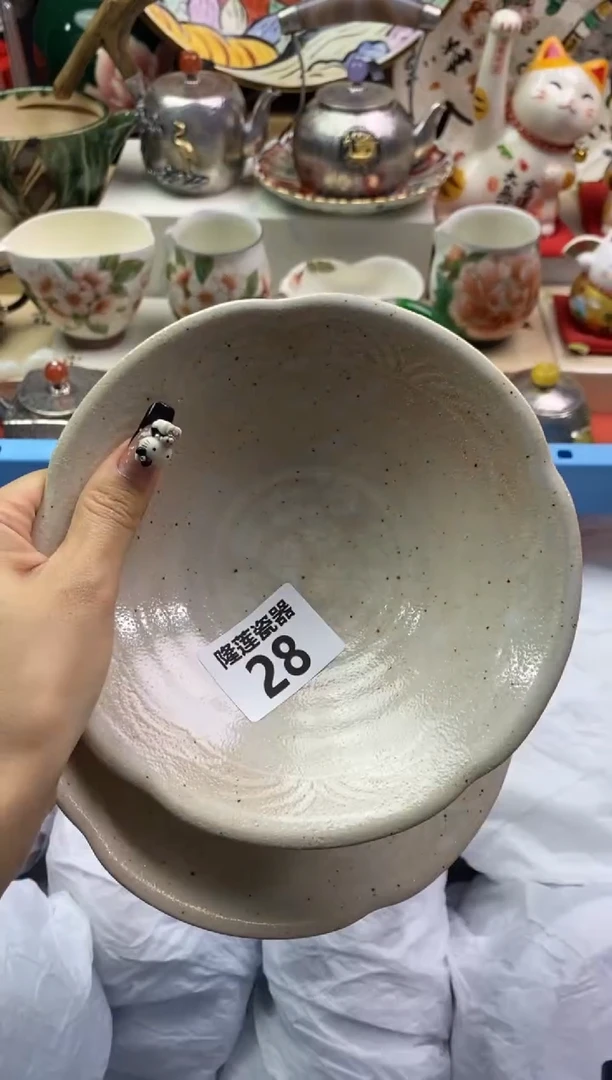 【闪购商品】瓷片隆莲瓷器欢迎大家
