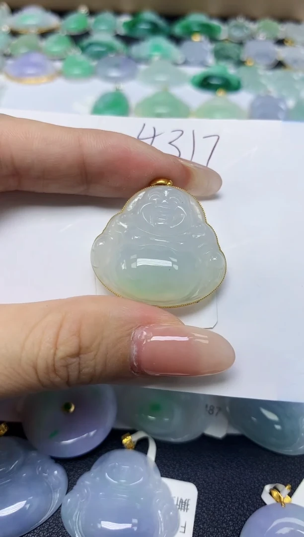 翡翠18K金镶嵌颈饰 天然缅甸翡翠A货