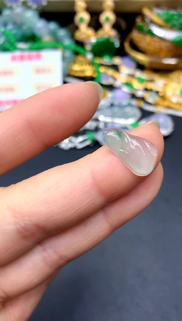 颈饰未镶嵌翡翠85 -中国好珍宝