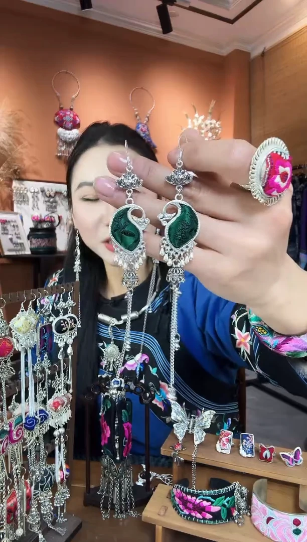 【闪购商品】织绣纯手工民族风耳环