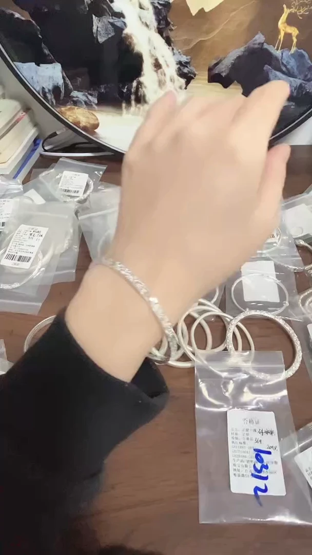 无足银碎冰冰手镯999