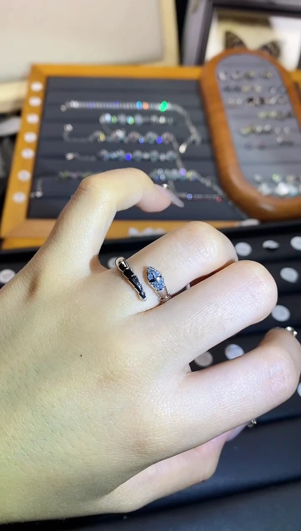 【闪购商品】水晶手链银S925镶嵌A155