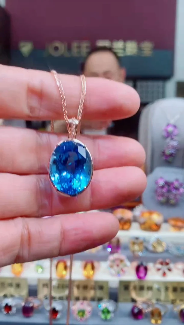 银S925镶嵌托帕石吊坠托帕石吊坠