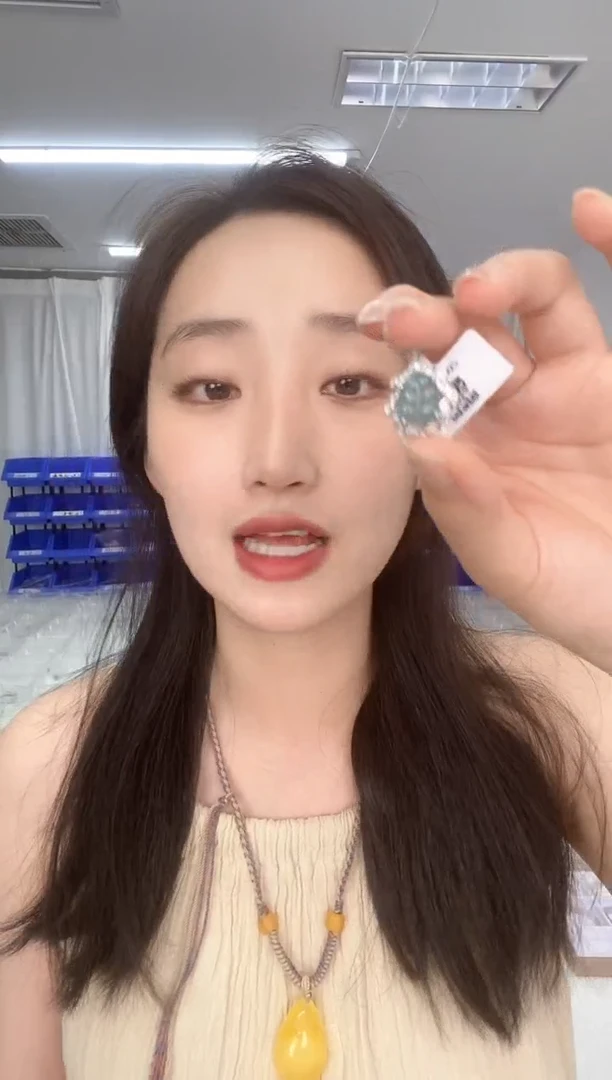 翡翠未镶嵌吊坠(不含链)天然珠宝多样性发其一