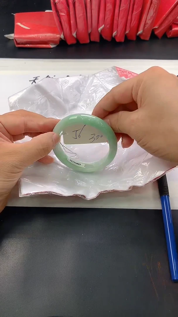翡翠手镯未镶嵌117