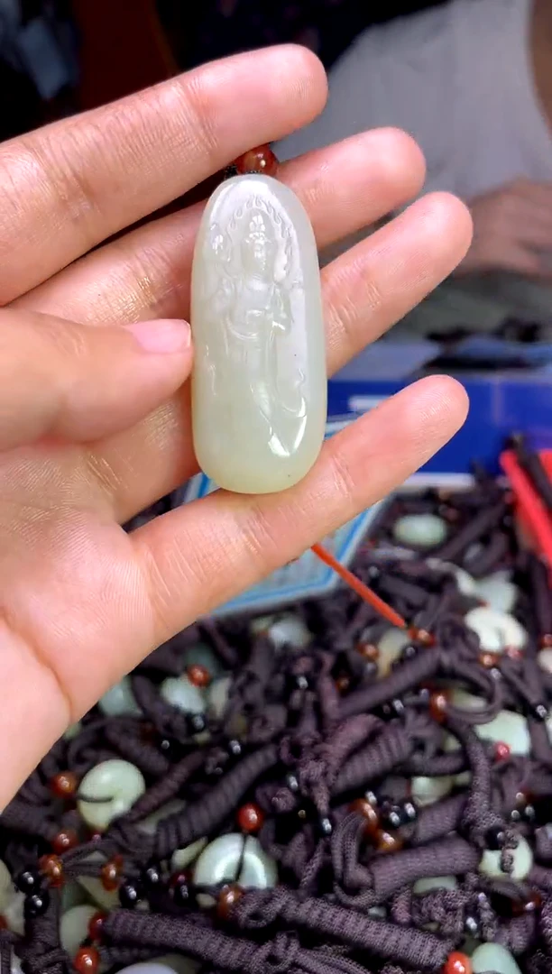 未镶嵌和田玉挂件1