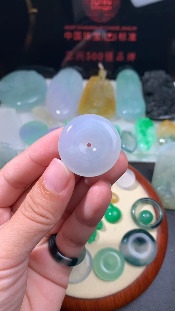 未镶嵌定制翡翠