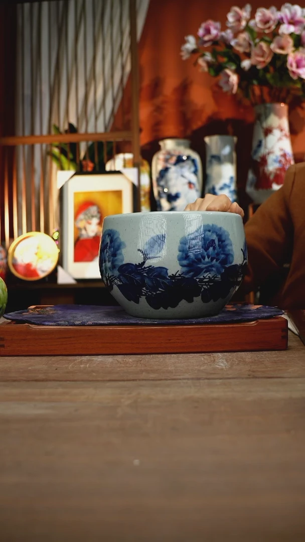 当代景德镇设计师釉下手绘陶瓷花瓶