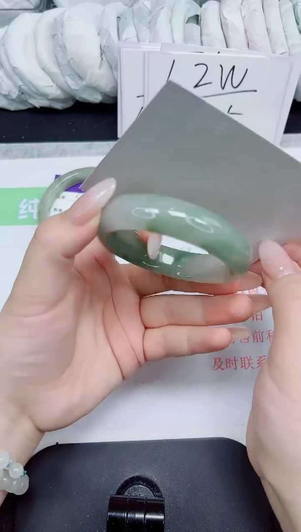 石英质玉手镯未镶嵌334-51