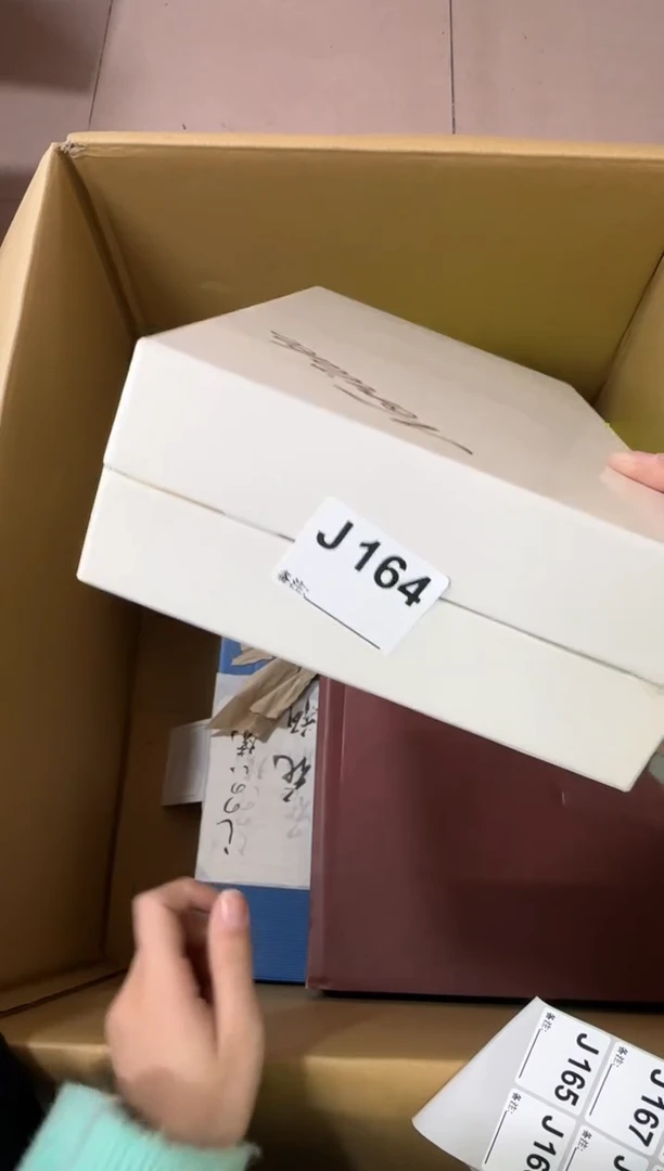 无****精164...中古產品謹慎參拍