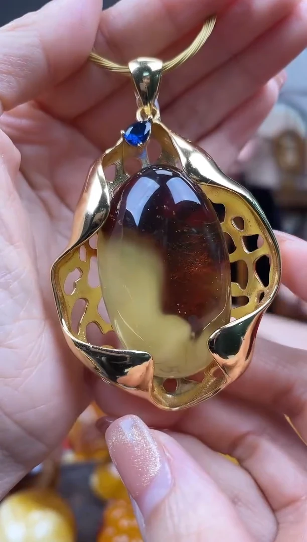 【闪购商品】琥珀裸石未镶嵌首饰 假1赔4（多样性发货1件