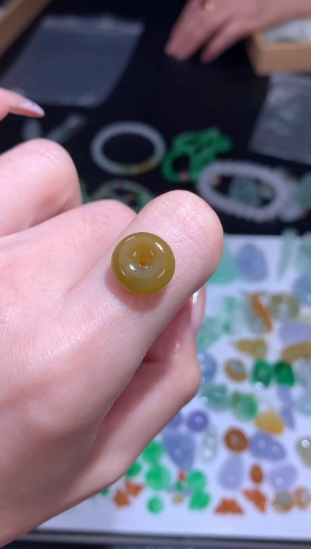 未镶嵌定制翡翠扣子