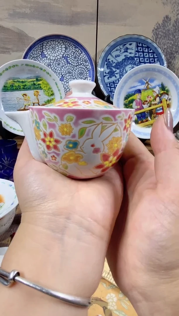 瓷片森的瓷器开播大吉