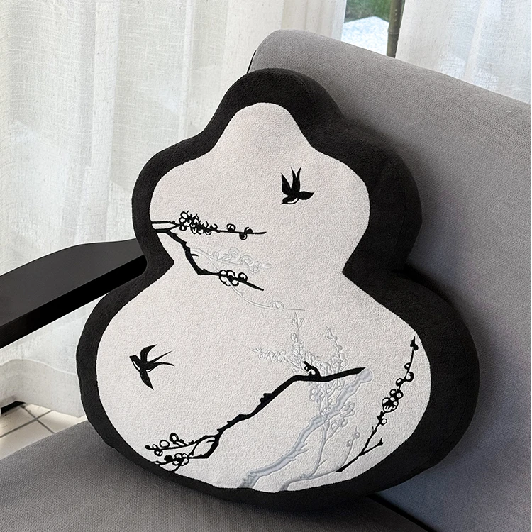 新中式靠枕古风装饰轻奢葫芦抱枕客厅沙发高档典雅梅兰竹菊高级感
