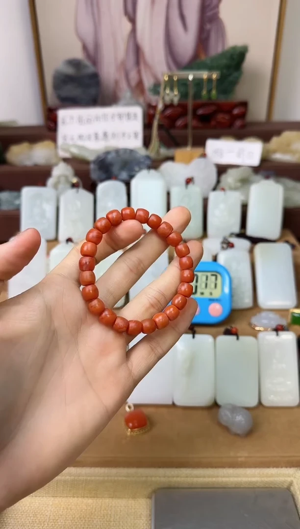 玛瑙/玉髓颈饰未镶嵌我****硬南红手串