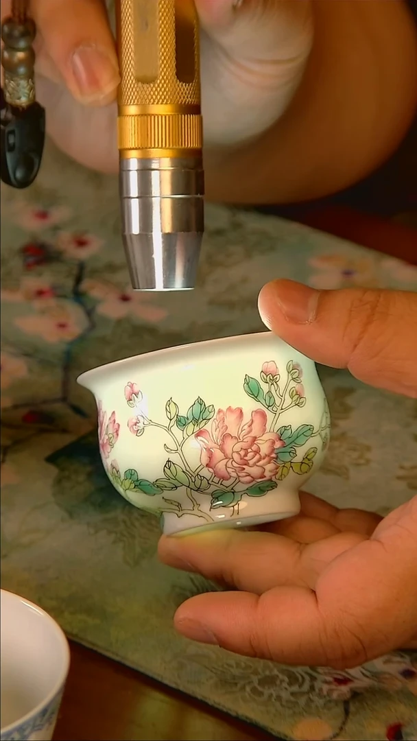 杯手工手绘杯杯很美丽