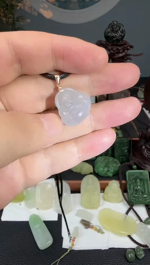 和田玉未镶嵌挂件和田玉