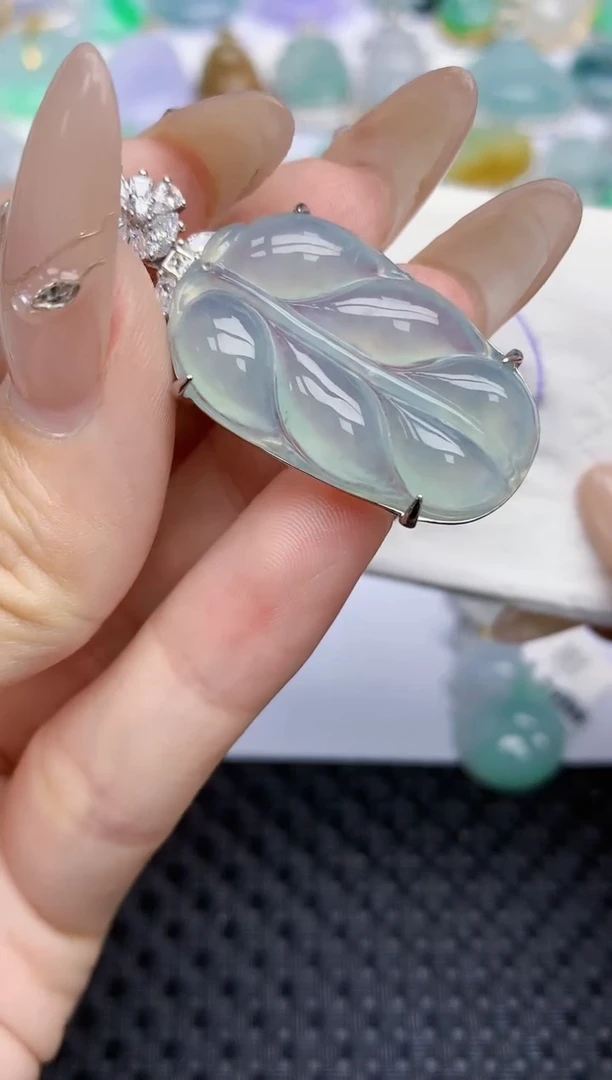 颈饰银S925镶嵌翡翠141   天然翡翠A货  百元以上9米证书费自理