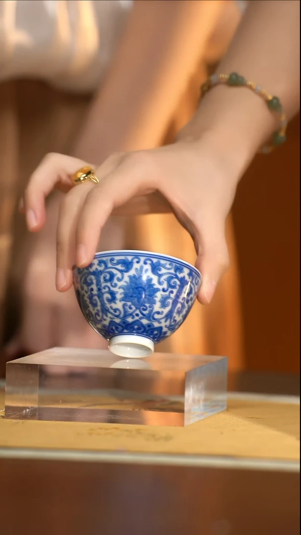 LXT红丰窑超薄胎小鸡心图案杯带內绘