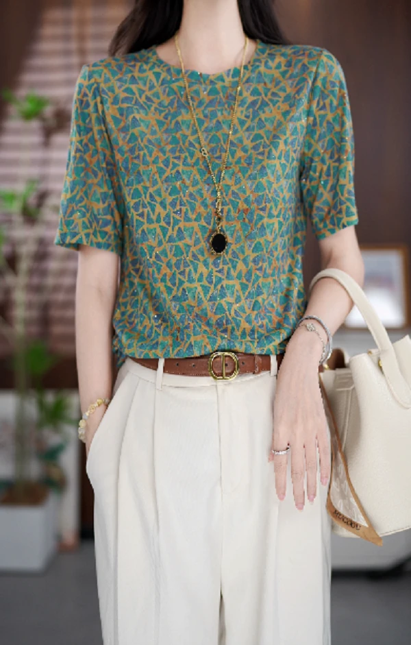 Y202新款时尚百搭气质宽松减龄上衣-悠悠