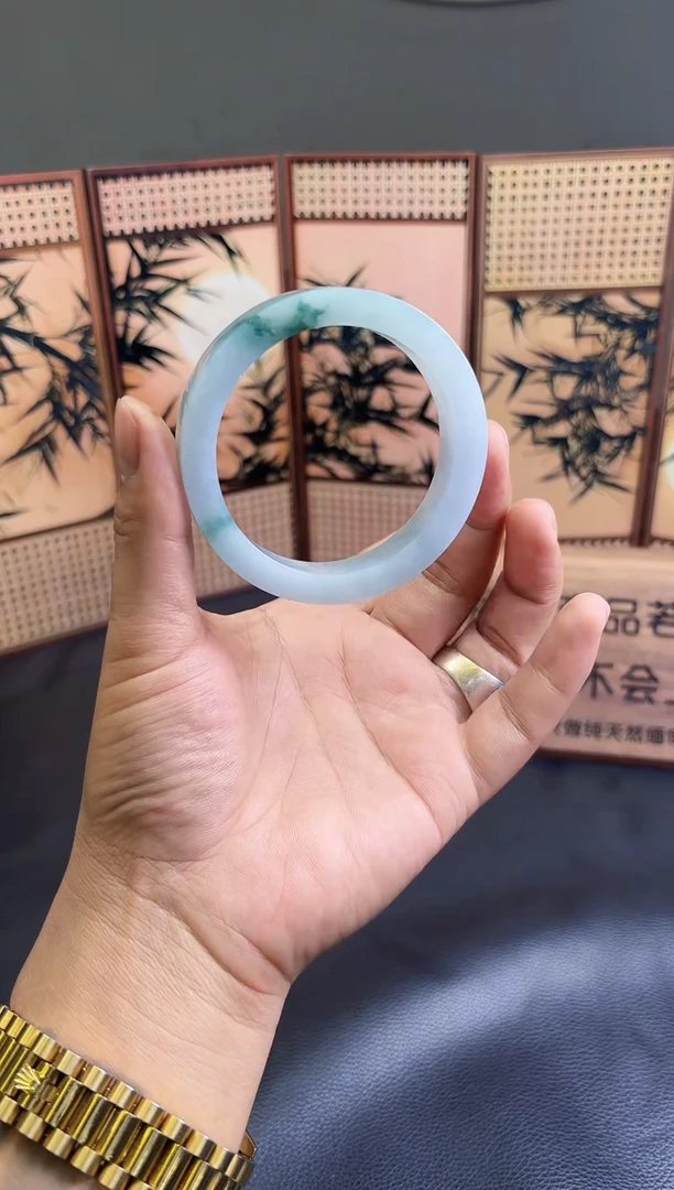 未镶嵌手镯定制翡翠手镯定制