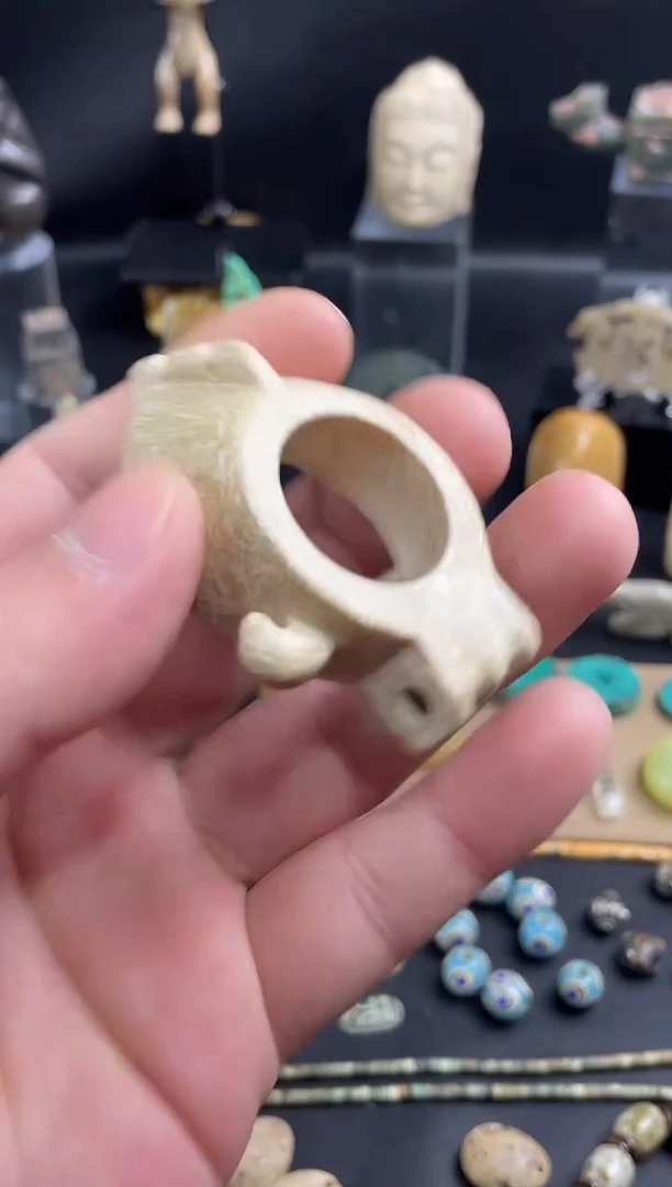 未镶嵌和田玉挂件1