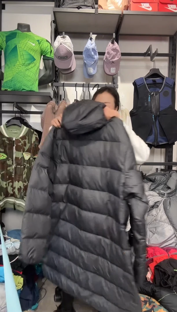 1374  编码 瑕疵款直播间过款为准 尺码   身高  XL 180