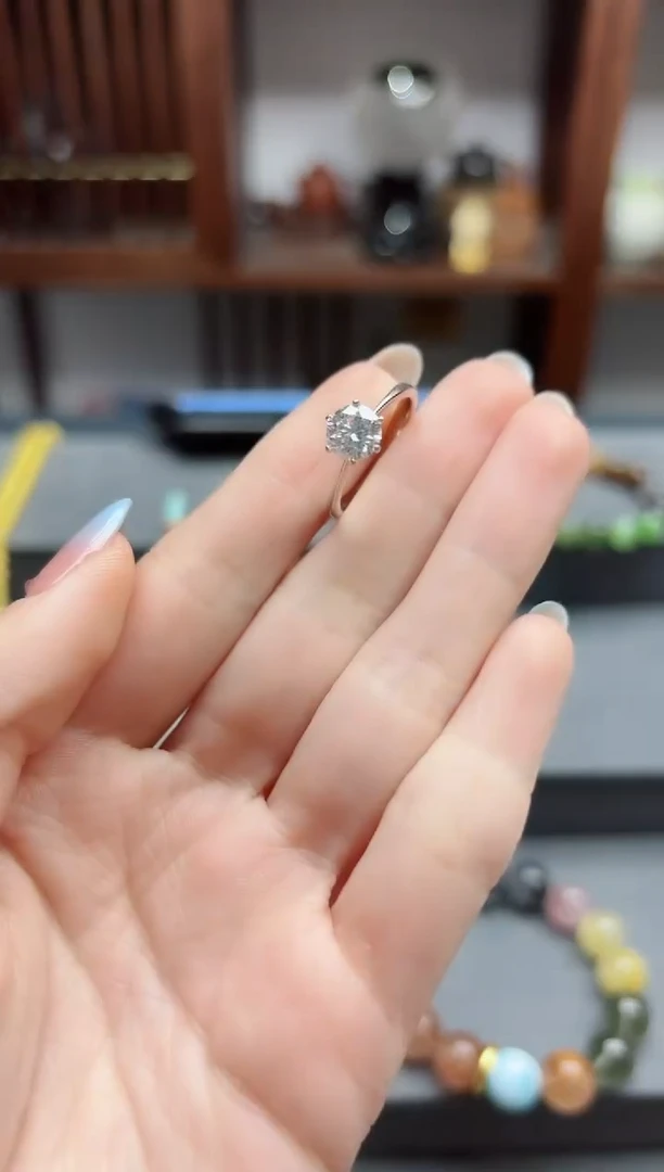 【闪购商品】合成碳硅石（莫桑石）戒指/指环18K金镶嵌18k金莫桑GW