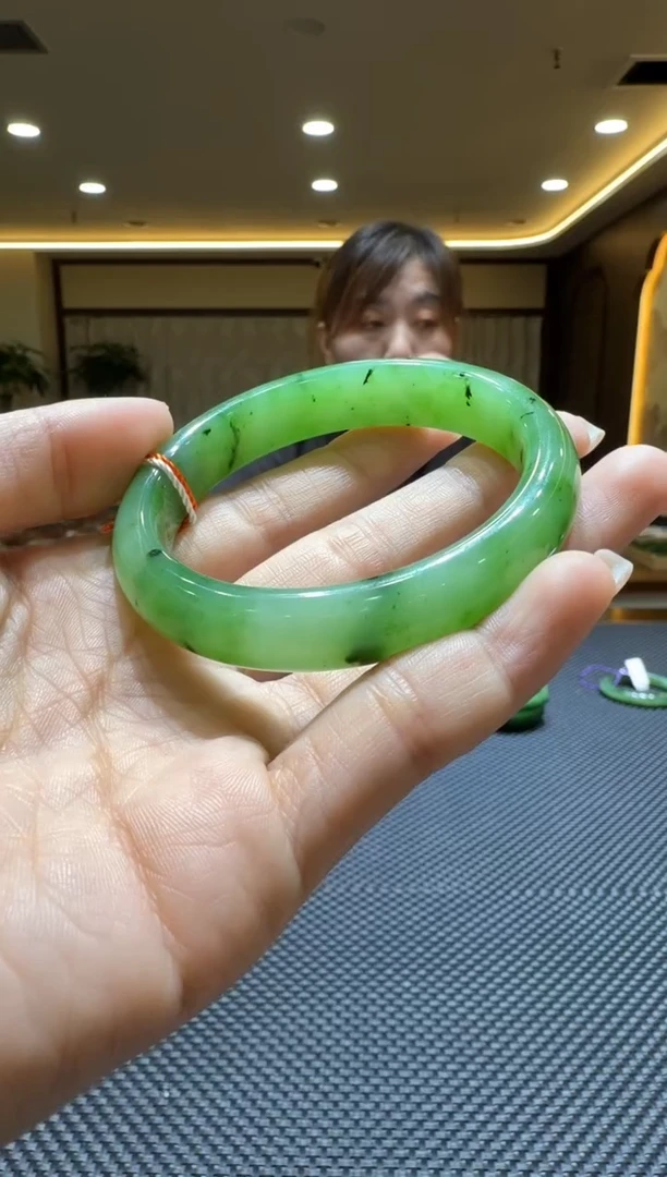 颈饰未镶嵌和田玉手镯58