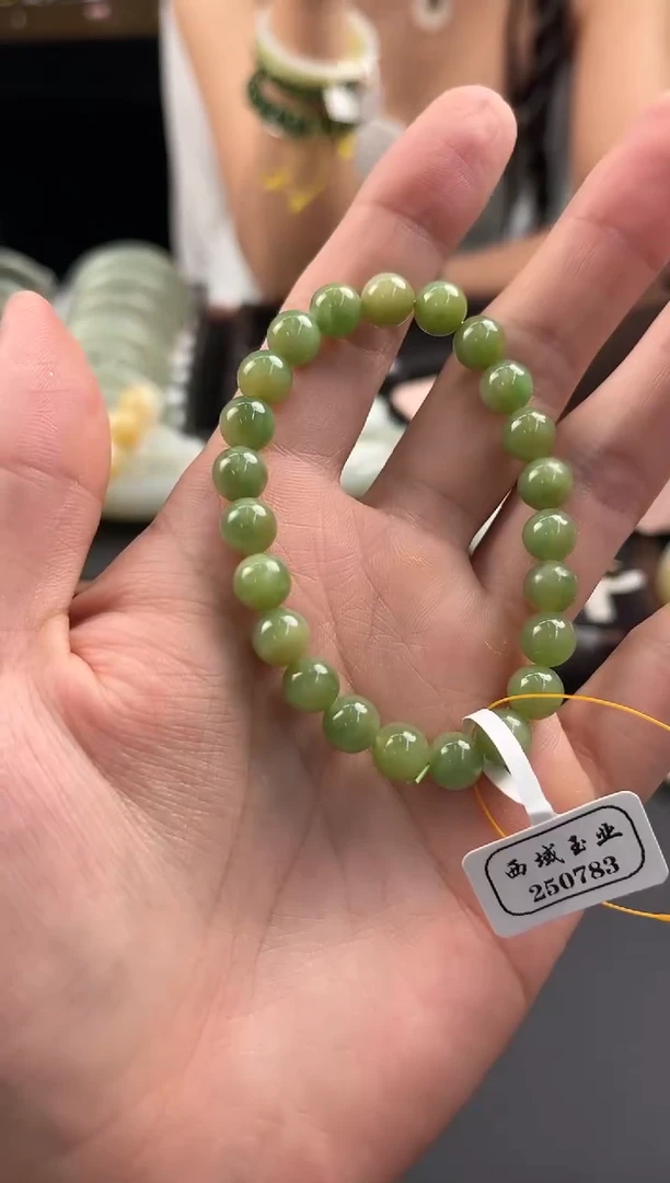 未镶嵌手串和田玉德****李且末黑羊洞碧玉手串卡8微色差