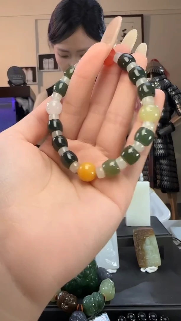 颈饰未镶嵌和田玉多宝玉琮手串