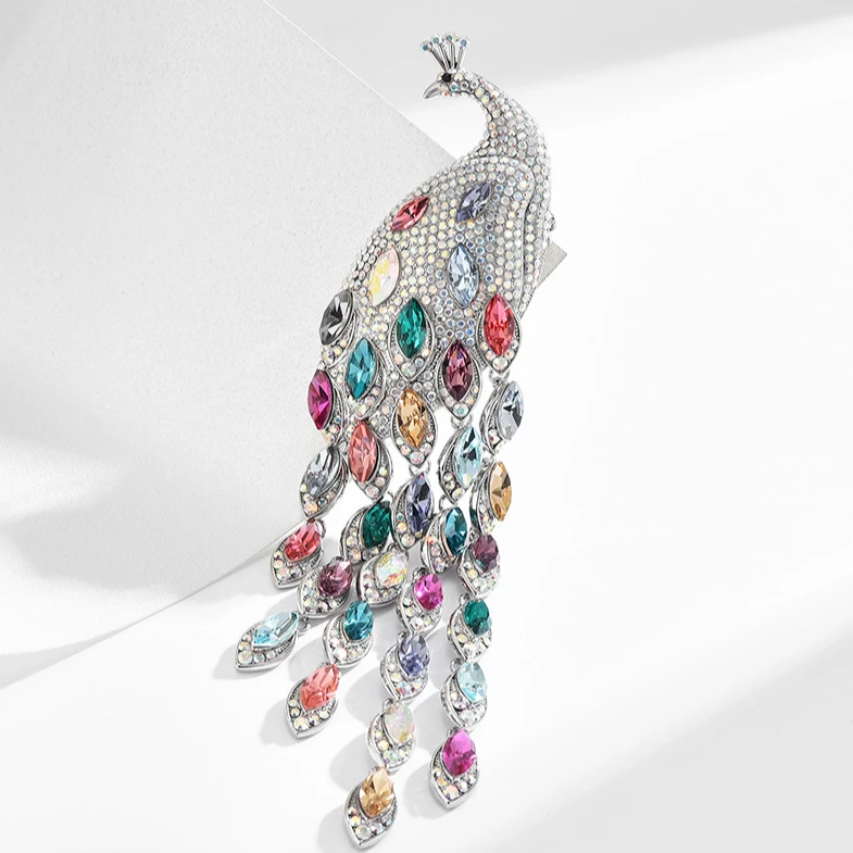 铜合金锆石胸针 31853孔雀流苏胸针