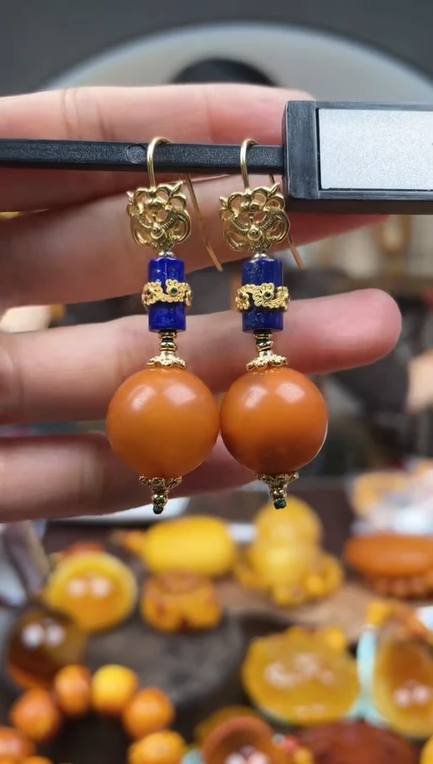 【闪购商品】琥珀裸石未镶嵌首饰 假1赔4 （多样性发货1件