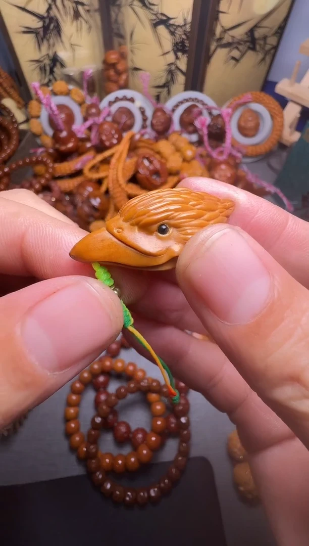 手串橄榄核鹰隼之黑悟空