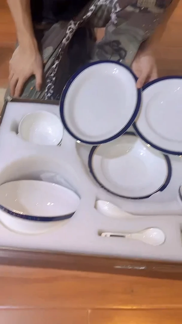 杯鸿辉家品牌瓷器，京东包邮！