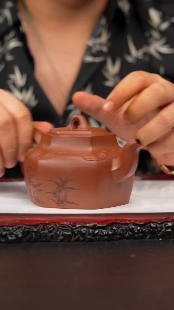 茶壶紫砂114 六方宝莲（梅）,TMG,清水泥