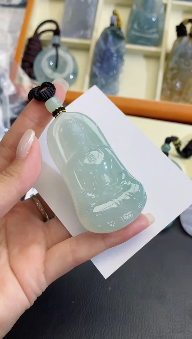 翡翠未镶嵌颈饰旭**帝缅甸天然翡翠