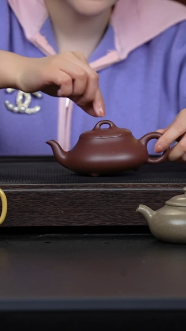 【闪购商品】紫砂茶壶平台底槽青汉棠石瓢