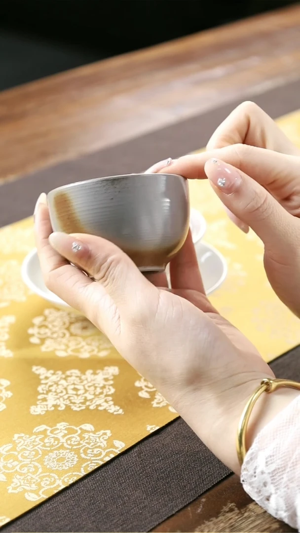 【闪购商品】瓷片琥珀罗汉杯差价