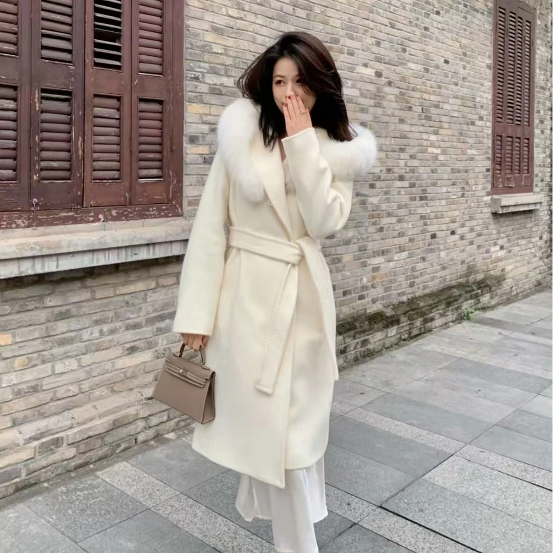 未使用 MaxMara 经典白色MANGO大衣